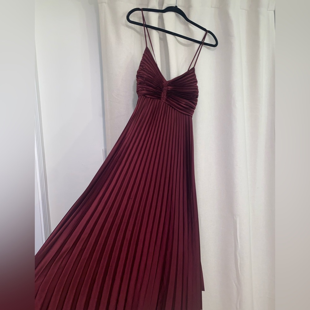 Banana Republic Solaire Pleated Midi Dress